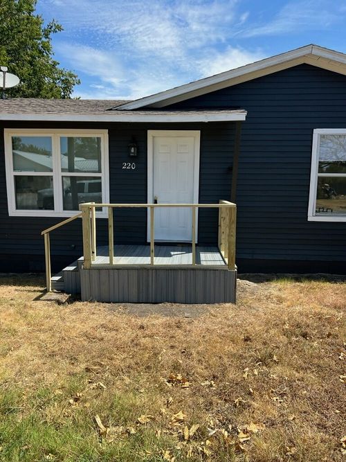 220 Dunlap, Italy, TX, 76651-3822 | Card Image