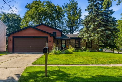 725 Old Post Road, Buffalo Grove, IL, 60089 | Card Image