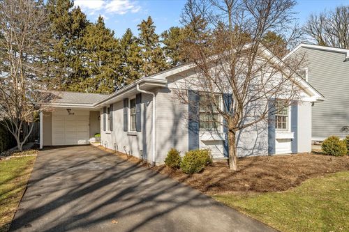 2018 Beechwood Ave, Wilmette, IL, 60091-1504 | Card Image