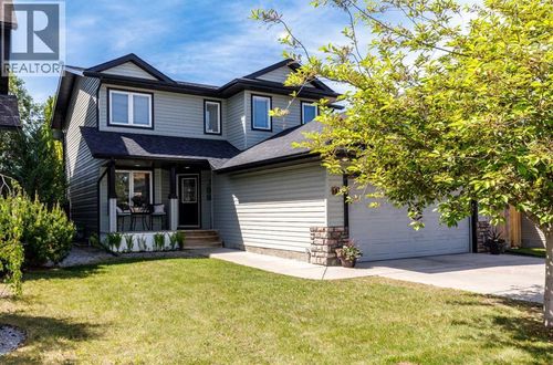 73 Lanterman Close, Red Deer, AB, T4R3N3 | Card Image