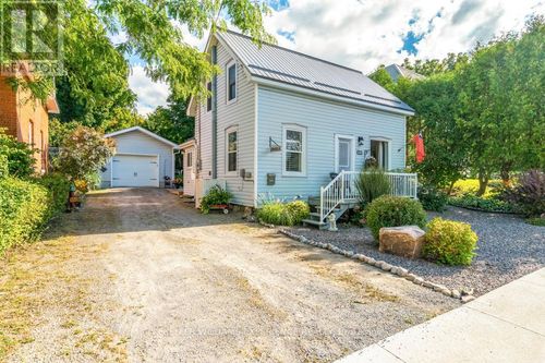 639 Dominion Ave, Midland, ON, L4R1R7 | Card Image