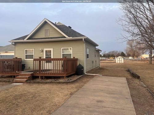 607 E Pleasant St, Elk Point, SD, 57025-2172 | Card Image