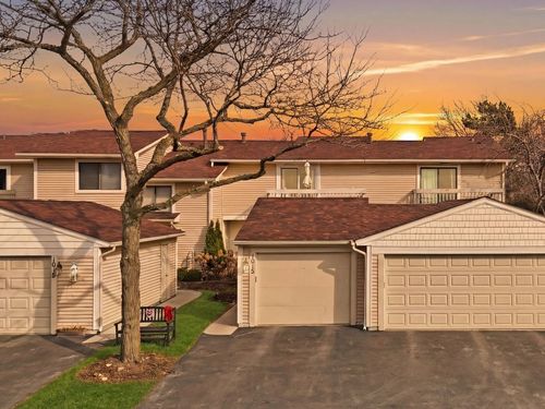 1013 Chatham Pl, Vernon Hills, IL, 60061-1301 | Card Image