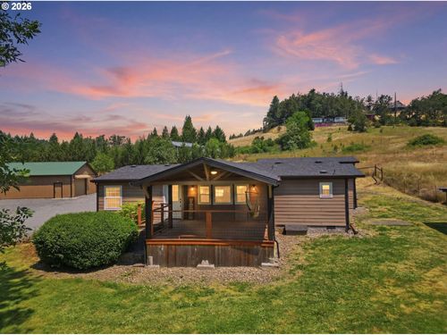 105 E 6th St, Lowell, OR, 97452 | Card Image