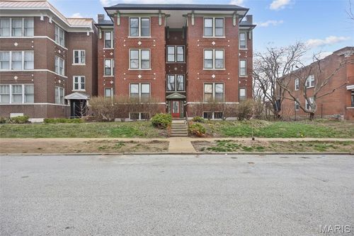 apt-2w-5845 Nina Pl, Saint Louis, MO, 63112-1547 | Card Image
