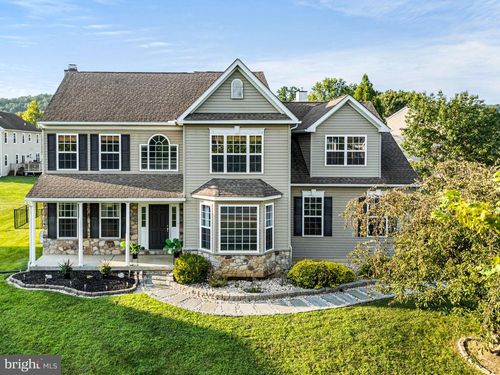 516 Willow Glen Cir, DOWNINGTOWN, PA, 19335-4211 | Card Image