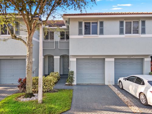 1927 Alamanda Way, Riviera Beach, FL, 33404-1868 | Card Image