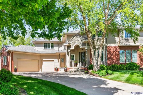16026 Lake Cir, Omaha, NE, 68116-2425 | Card Image