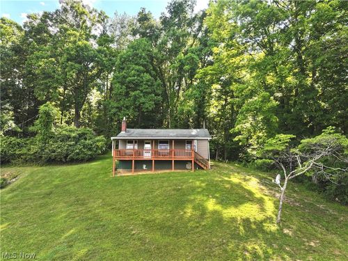 70906 Reynolds Rd, Piedmont, OH, 43983-9532 | Card Image