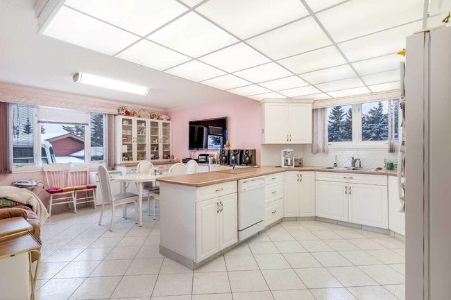 3 Rustic Rd, House other with 6 bedrooms, 5 bathrooms and 2 parking in Norglenwold AB | Image 48