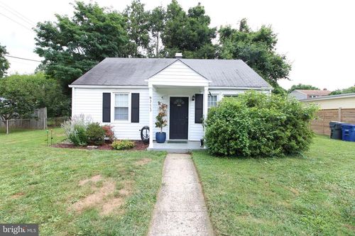 3223 Blundell Rd, FALLS CHURCH, VA, 22042-3820 | Card Image