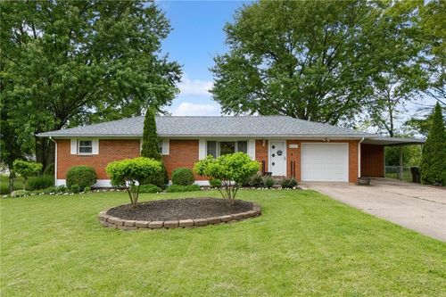 8205 Westlawn Dr, Franklin, OH, 45005-1935 | Card Image