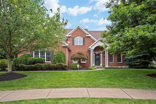 247 Erin Dr, Cranberry Twp, PA, 16066-2329 | Card Image