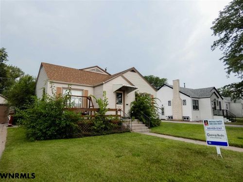 2426 5th Ave, Scottsbluff, NE, 69361-1740 | Card Image