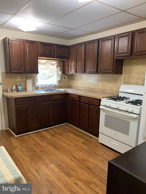 1110 Read St, WILMINGTON, DE, 19805-4015 | Card Image