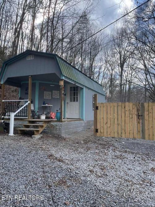 286 Childs Rd, Harriman, TN, 37748-6901 | Card Image