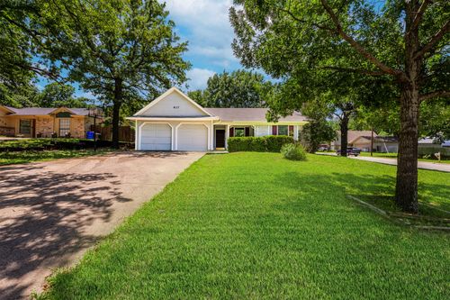 617 Rolling Ridge Ct, Azle, TX, 76020-4842 | Card Image