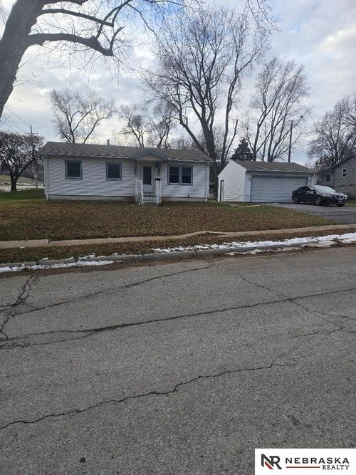 1103 Sunny Ln, Bellevue, NE, 68005-3118 | Card Image