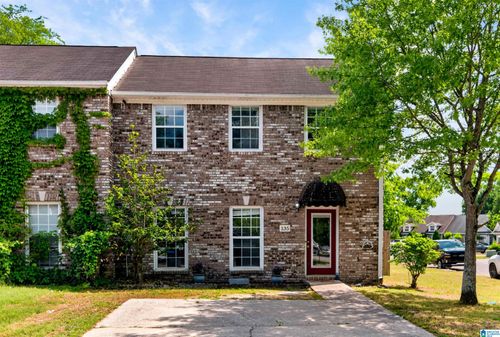 135 Chase Creek Cir, Pelham, AL, 35124-1780 | Card Image