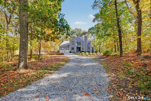 40 April Drive, Easton, CT, 06612 | Card Image