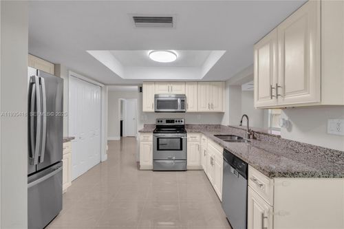 8400 Nw 25th St, Sunrise, FL, 33322-2936 | Card Image