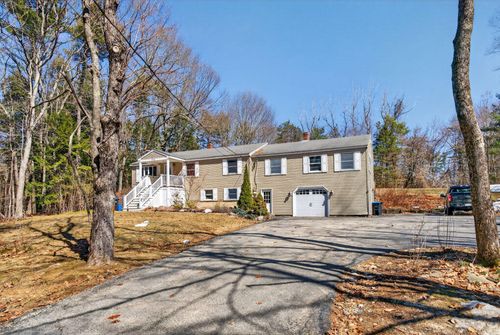 325 Pope Road, Windham, ME, 04062 | Card Image