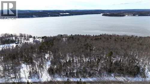 2 Hills Point Rd, Oak Bay, NB, E3L | Card Image