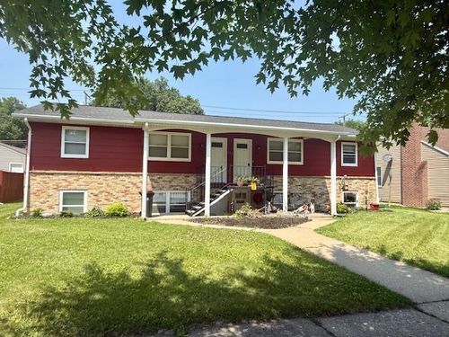 411 E Broadway St, Redwood Falls, MN, 56283-4255 | Card Image