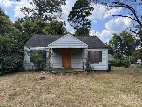 100 S Gardner Ave, Charlotte, NC, 28208-3402 | Card Image