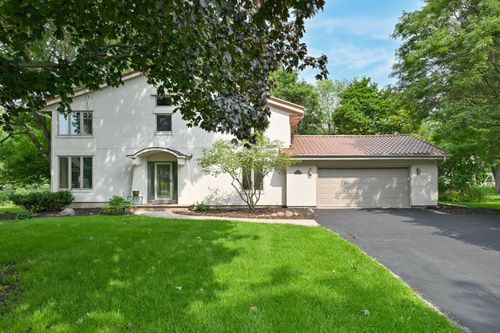 15270 Red Fox Ln, Elm Grove, WI, 53122-2029 | Card Image