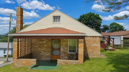 913 Hancock Ave, Vandergrift, PA, 15690-1613 | Card Image