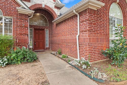8501 Layna Ct, North Richland Hills, TX, 76182-6743 | Card Image