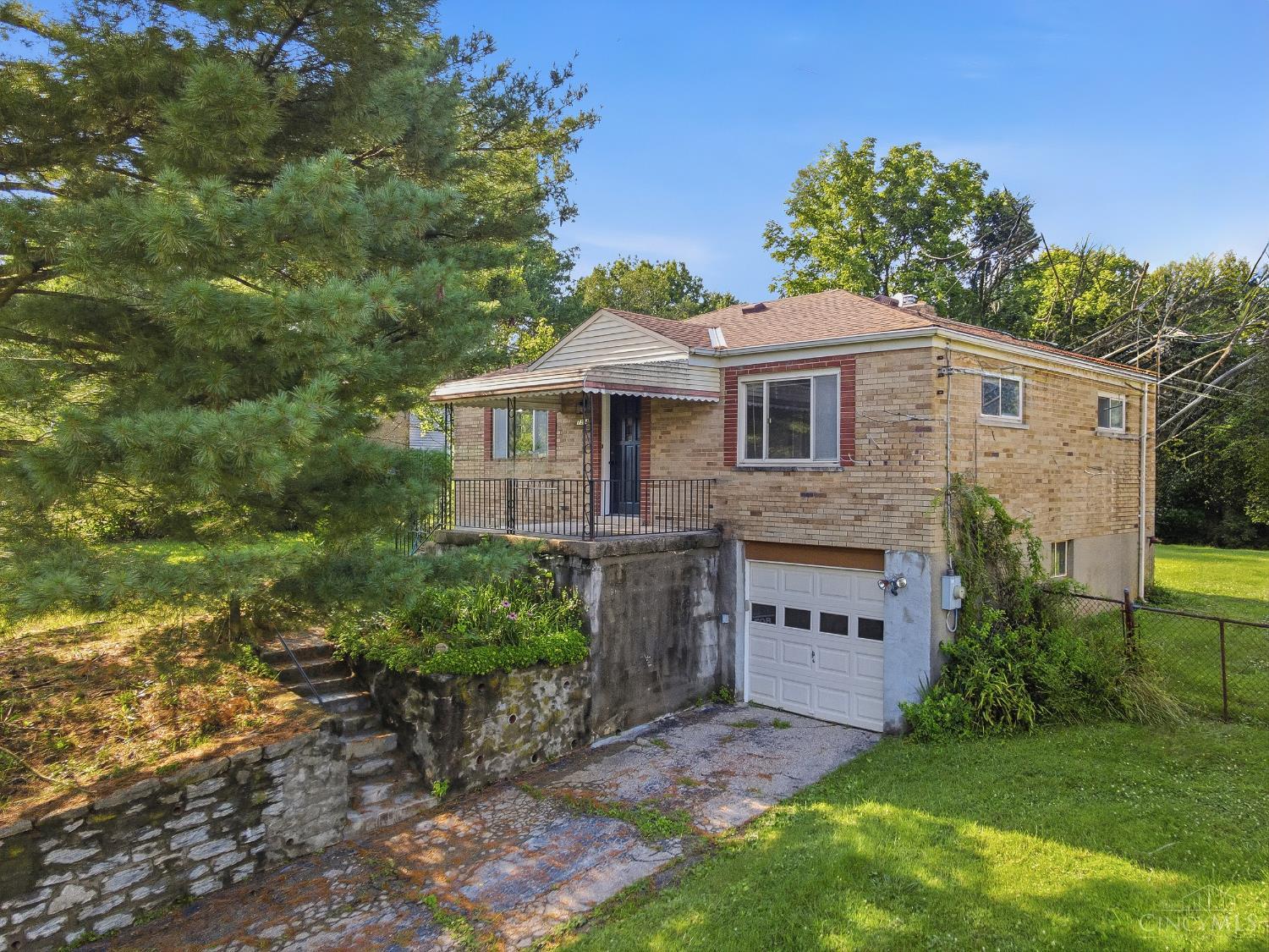Residential in Miami Twp