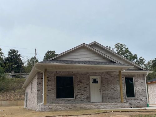 1803 H F Henson Dr, Wynne, AR, 72396-4018 | Card Image