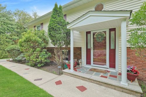 15 Augur Rd, Airmont, NY, 10901-7534 | Card Image