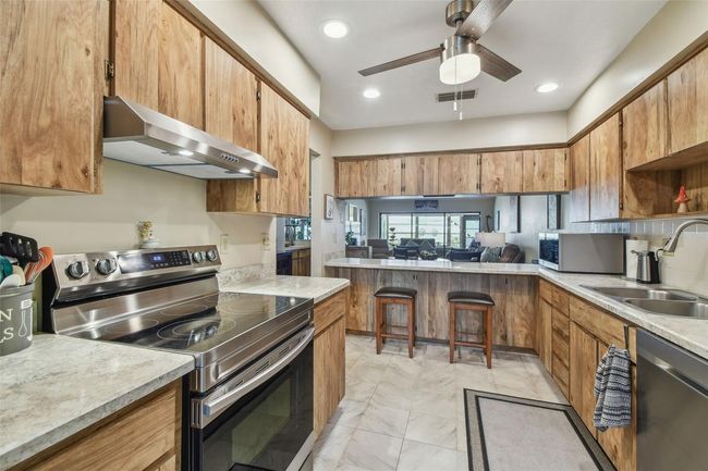 7923 Radcliffe Cir, House other with 2 bedrooms, 2 bathrooms and null parking in PORT RICHEY FL | Image 27