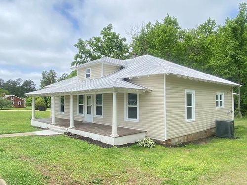 494 Main St, Brodnax, VA, 23920-2758 | Card Image