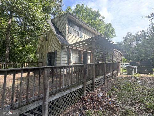 323 Poplar Dr, LOUISA, VA, 23093-5751 | Card Image
