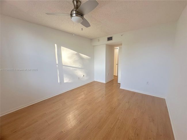 APT-302 - 2731 Ocean Club Blvd, Condo with 2 bedrooms, 2 bathrooms and null parking in Hollywood FL | Image 20