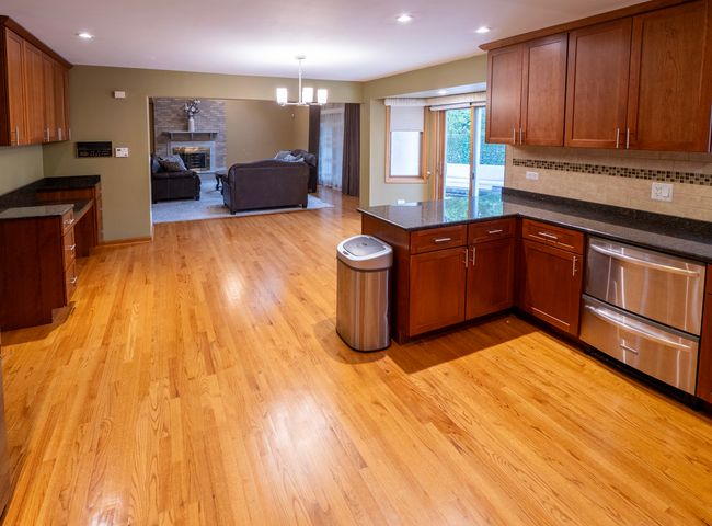 1707 Frediani Ct, House other with 5 bedrooms, 5 bathrooms and 2 parking in Mount Prospect IL | Image 7
