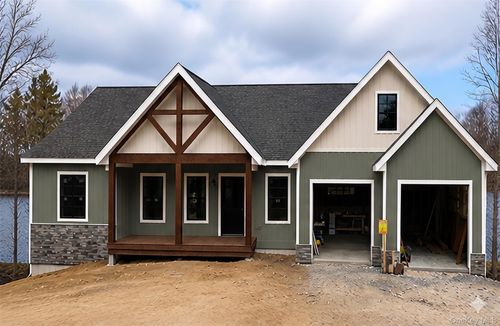 86 Shore Blvd, Slate Hill, NY, 10973-4334 | Card Image