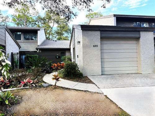 608 Woodridge Dr, FERN PARK, FL, 32730-2933 | Card Image