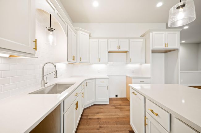 Kitchen | Image 13