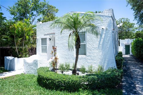 247 Nw 58th St, Miami, FL, 33127-1621 | Card Image