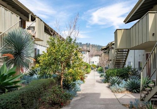 32-1600 Garden St, Santa Barbara, CA, 93101-1155 | Card Image