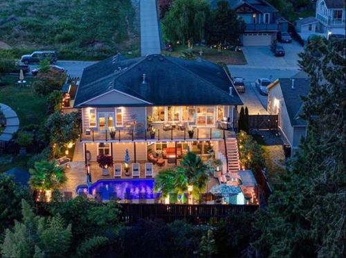 6369 Jasper Rd, Sechelt, BC, V7Z0R7 | Card Image