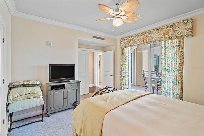 505 - 650 Collany Rd, Condo with 3 bedrooms, 4 bathrooms and null parking in Tierra Verde FL | Image 35