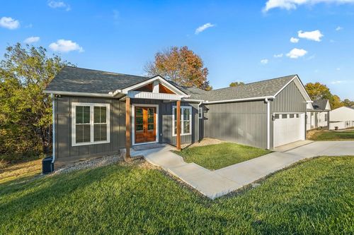 2035 Bear Creek Pt, Cookeville, TN, 38506-7276 | Card Image