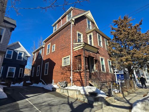 20 Mossland St, Somerville, MA, 02144-3207 | Card Image