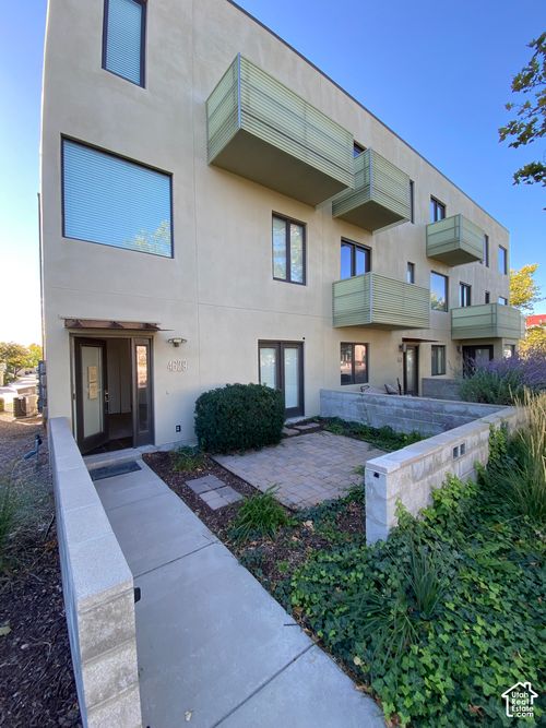 4629 W Daybreak Rim Way, South Jordan, UT, 84009-5056 | Card Image